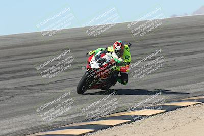 media/Oct-13-2025-Moto Forza (Mon) [[a66d839500]]/3-B Group/Session 2 (Bowl)/